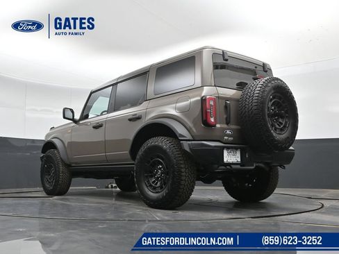Used 2026 Ford Bronco Badlands AWD/4WD image 44