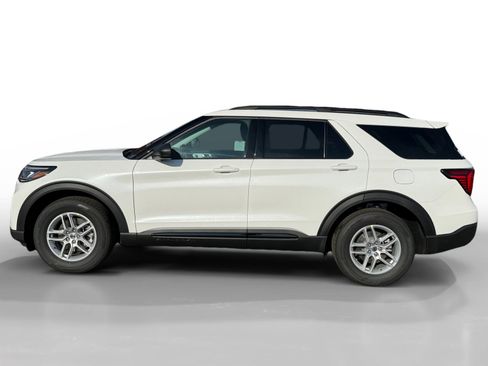 New 2026 Ford Explorer Active image 2