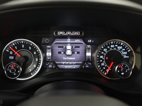 Used 2020 RAM 1500 Big Horn image 24