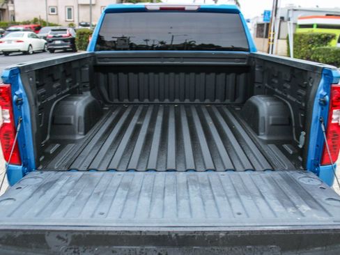 Used 2022 Chevrolet Silverado 1500 Custom image 11