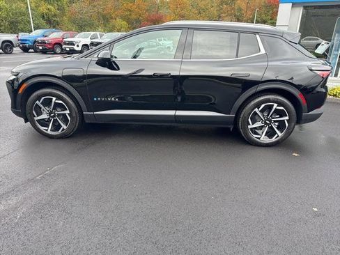 New 2026 Chevrolet Equinox EV LT image 2