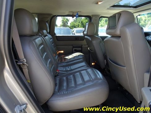 Used 2004 HUMMER H2 w/ Preferred Equipment Group AWD/4WD image 16