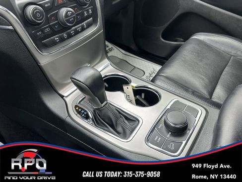 Used 2018 Jeep Grand Cherokee Limited w/ Luxury Group II image 28