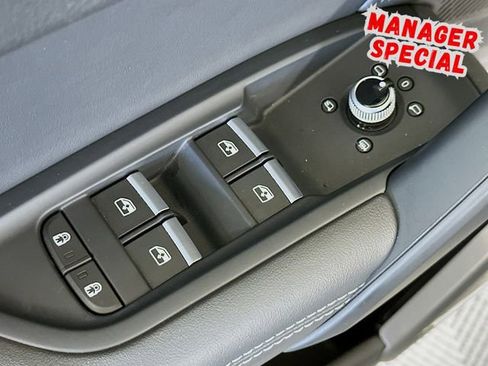 Used 2024 Audi Q5 2.0T Premium Plus image 19