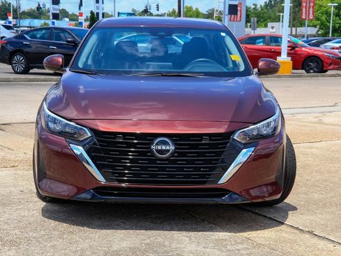 Used 2024 Nissan Sentra SV FWD image 23