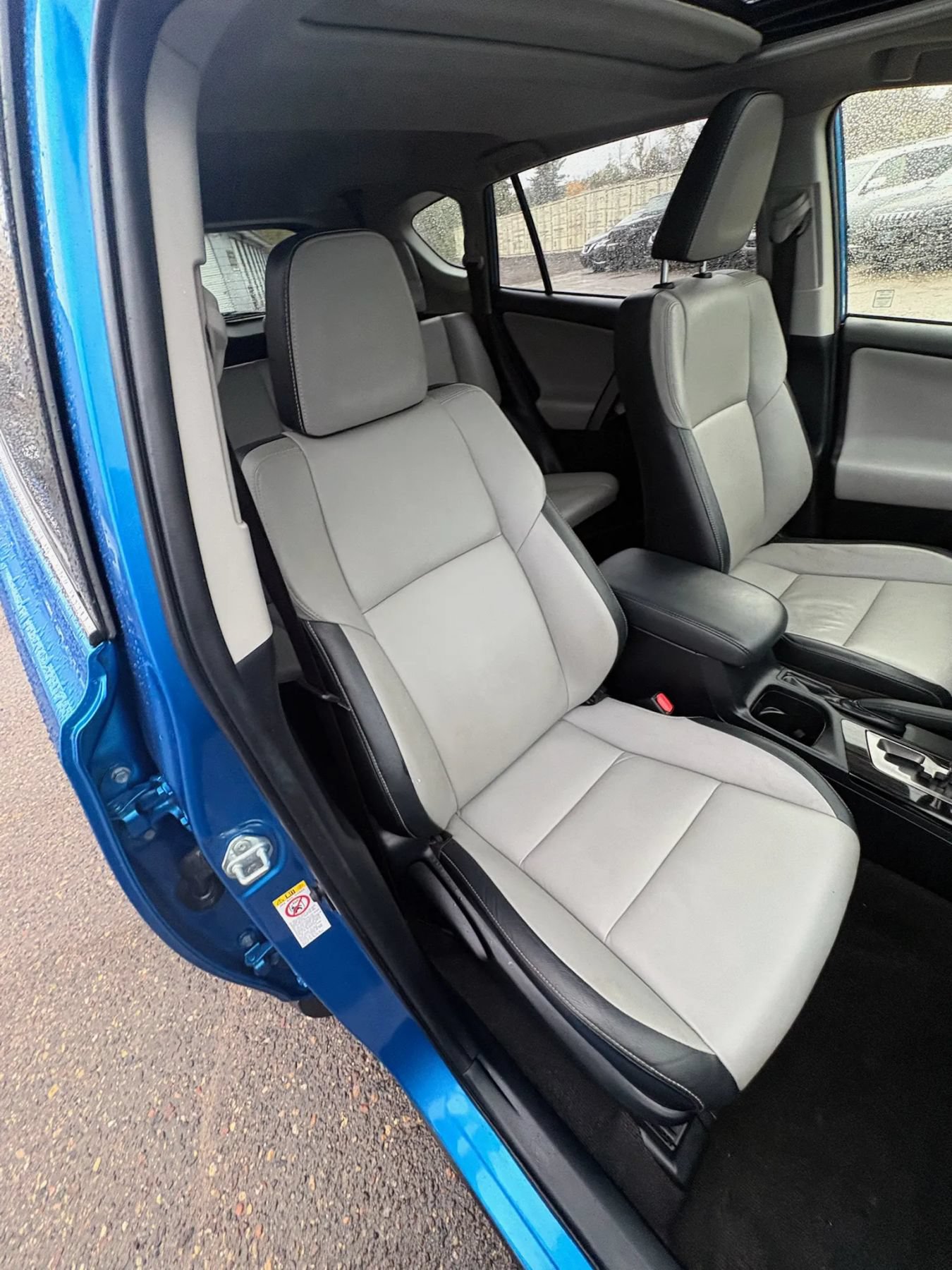 Used 2016 Toyota RAV4 Limited AWD/4WD image 27