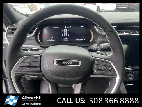 New 2025 Jeep Grand Cherokee Limited w/ Trailer Tow Package image 21