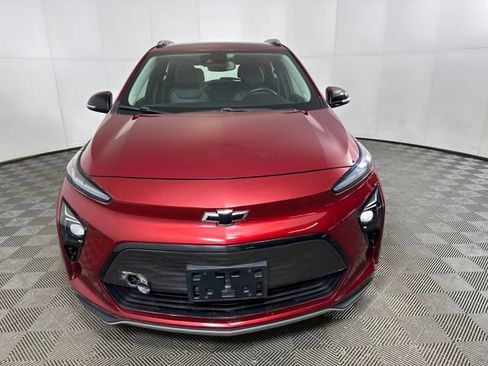Used 2022 Chevrolet Bolt EUV LT w/ Convenience Package image 8