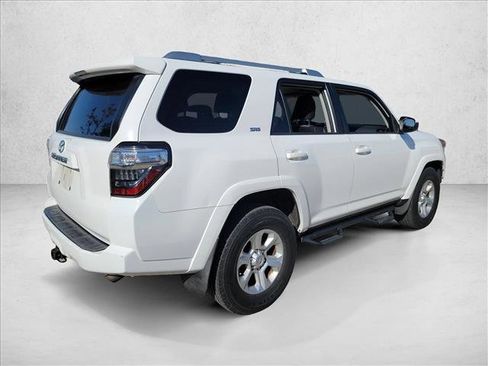 Used 2014 Toyota 4Runner SR5 image 5