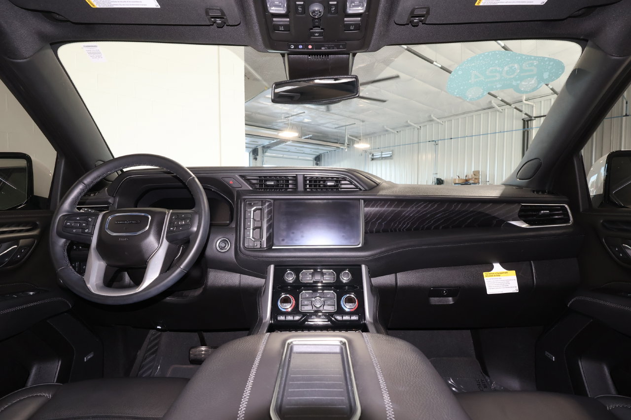 Used 2024 GMC Yukon Denali AWD/4WD image 31