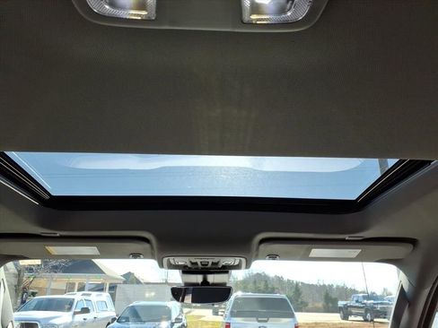 Used 2025 GMC Sierra 1500 Denali image 13