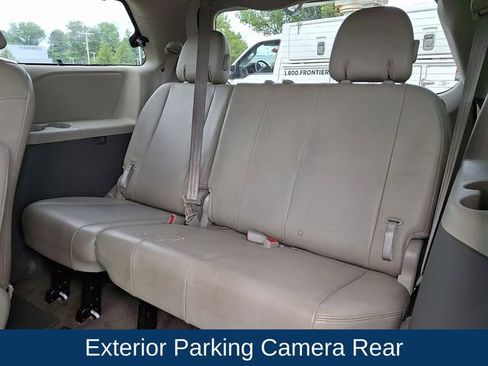 Used 2014 Toyota Sienna XLE w/ Entertainment Package AWD/4WD image 21