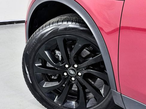 Used 2022 Land Rover Discovery Sport SE image 16