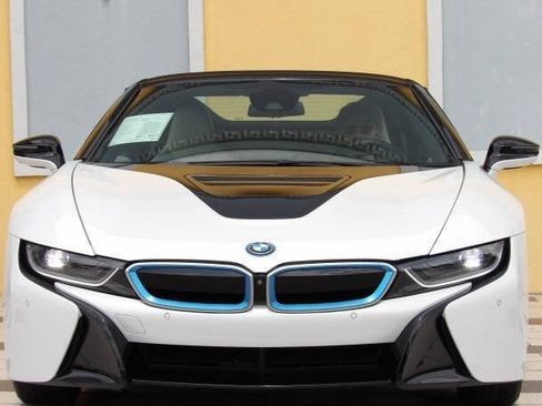 Used 2019 BMW i8 Roadster AWD/4WD image 13