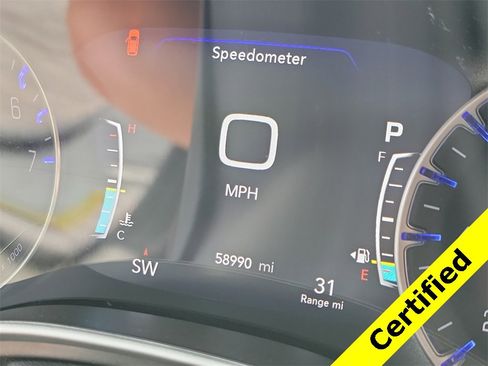 Certified 2024 Chrysler Pacifica Touring-L image 25