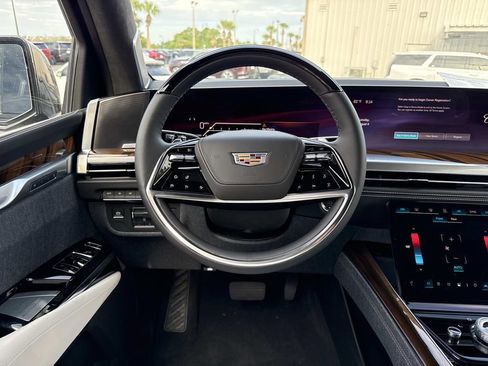 New 2026 Cadillac Escalade Platinum Sport w/ LPO, ONYX Package AWD/4WD image 17