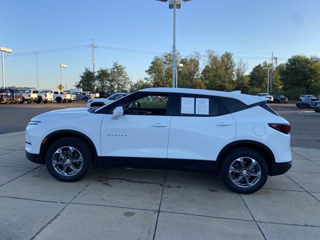Used 2025 Chevrolet Blazer LT FWD image 9
