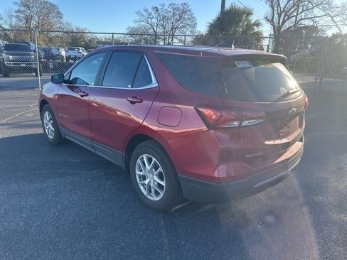 Used 2024 Chevrolet Equinox LT image 3