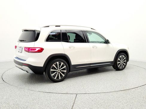 Used 2022 Mercedes-Benz GLB 250 image 5
