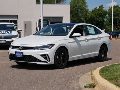 New 2025 Volkswagen Jetta SE