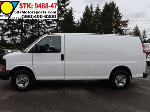 Used 2016 GMC Savana 3500 RWD image 6