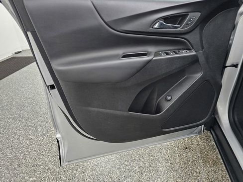 Used 2022 Chevrolet Equinox LT image 14