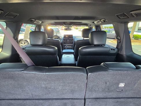 Used 2022 Nissan Armada SL w/ Midnight Edition Package RWD image 13