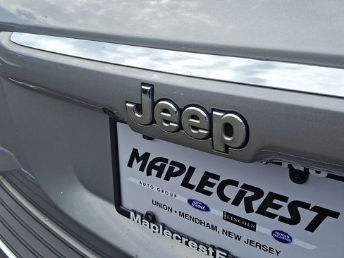 Used 2016 Jeep Patriot High Altitude AWD/4WD image 28