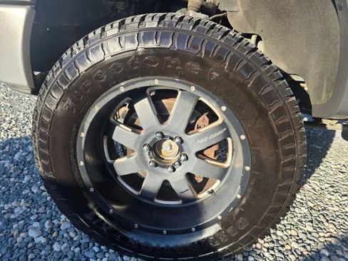 Used 2014 Ford F150 FX4 w/ Equipment Group 402A Luxury image 9