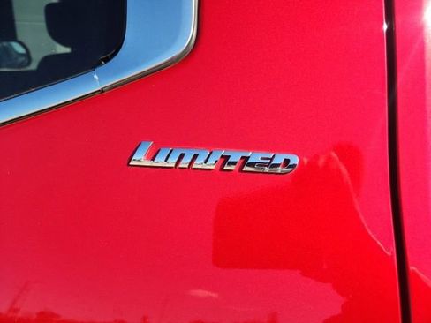 Used 2022 Toyota Tundra Limited image 12