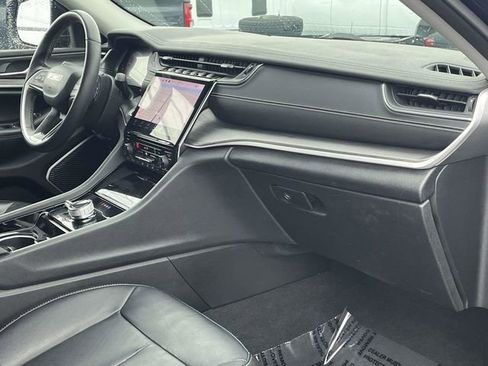 Used 2022 Jeep Grand Cherokee L Limited image 27