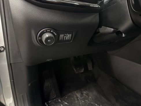 New 2026 Jeep Compass Latitude image 10