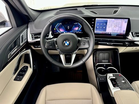 New 2025 BMW X1 xDrive28i w/ Premium Package AWD/4WD image 15