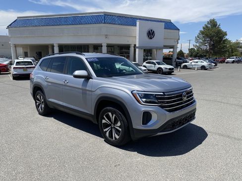 Certified 2025 Volkswagen Atlas SE AWD/4WD image 2