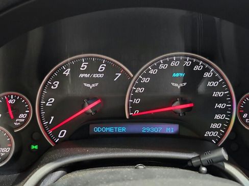 Used 2007 Chevrolet Corvette Coupe w/ Performance Package RWD image 31