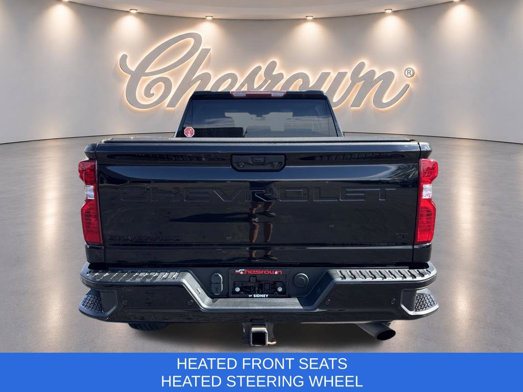 Used 2022 Chevrolet Silverado 2500 LT w/ Midnight Edition AWD/4WD image 4