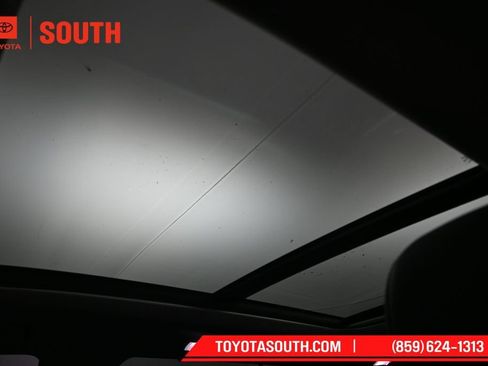 Used 2024 Toyota Grand Highlander AWD image 26