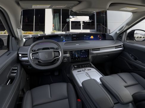 New 2026 Lincoln Navigator L Reserve AWD/4WD image 9