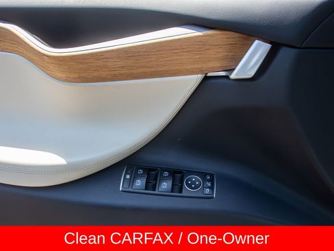 Used 2018 Tesla Model X 75D AWD/4WD image 14