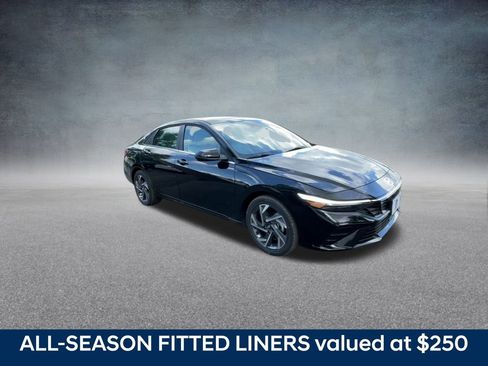 New 2025 Hyundai Elantra Limited image 2