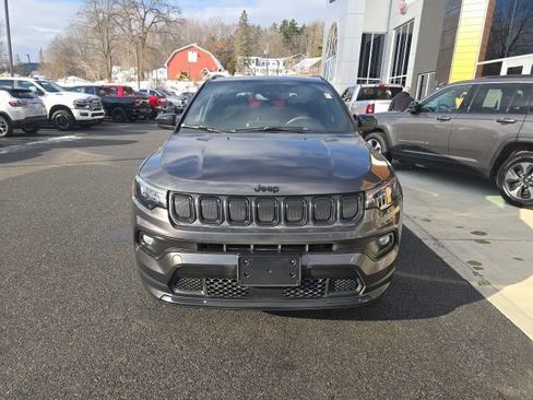 Used 2022 Jeep Compass Altitude w/ Convenience Group image 2