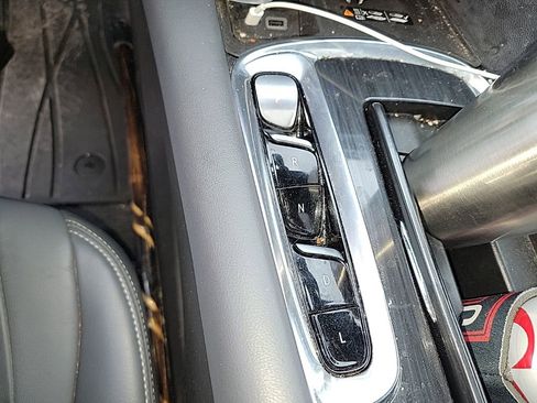 Used 2024 Buick Enclave Essence w/ Experience Buick Package image 35