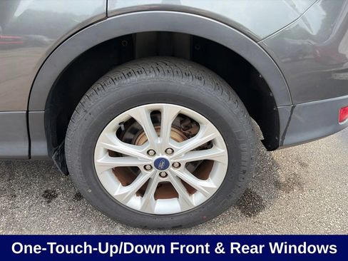 Used 2017 Ford Escape SE w/ Equipment Group 201A FWD image 13