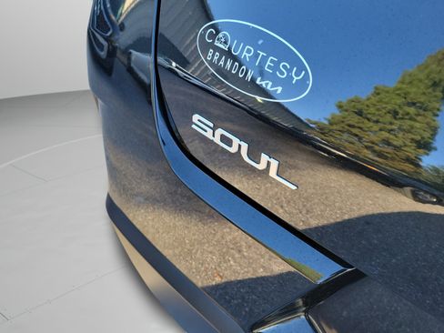 Certified 2024 Kia Soul EX FWD image 9