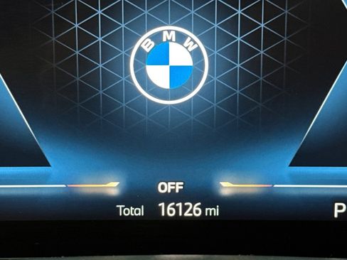 Used 2024 BMW X7 xDrive40i w/ M Sport Package image 36