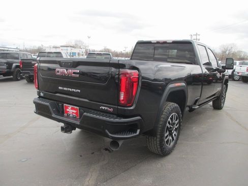 Used 2021 GMC Sierra 2500 AT4 w/ AT4 Premium Plus Package image 4