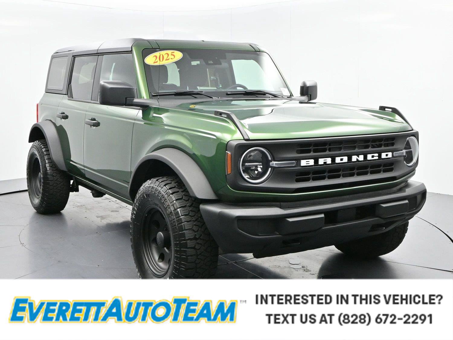 Used 2025 Ford Bronco 4-Door AWD/4WD image 1