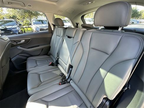Used 2025 Audi Q7 3.0T Premium Plus image 26