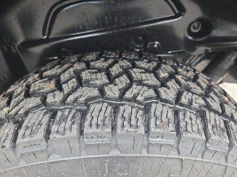 Used 2021 Jeep Wrangler Sport image 11