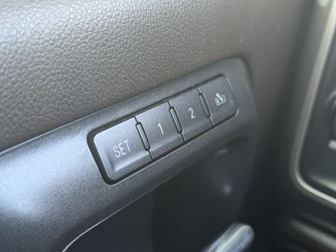 Used 2016 GMC Sierra 1500 Denali w/ Enhanced Driver Alert Package AWD/4WD image 12